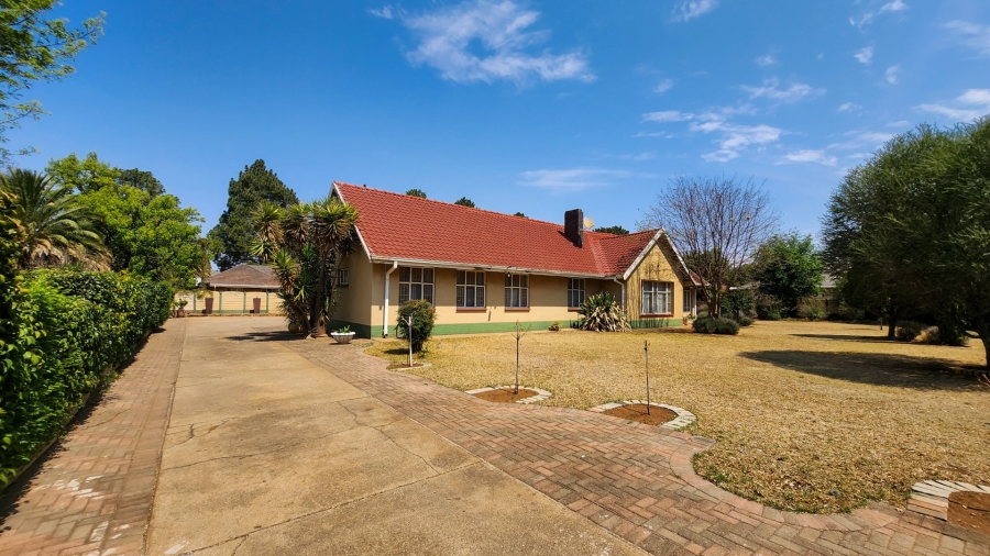 3 Bedroom Property for Sale in Stilfontein North West